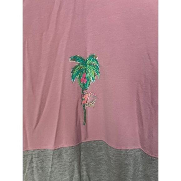 Lilly Pulitzer Finn Pink & Gray Logo Spell Out Long Sleeve Graphic Tee - Size XL - Picture 2 of 4